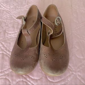 Girls leather T-strap shoes